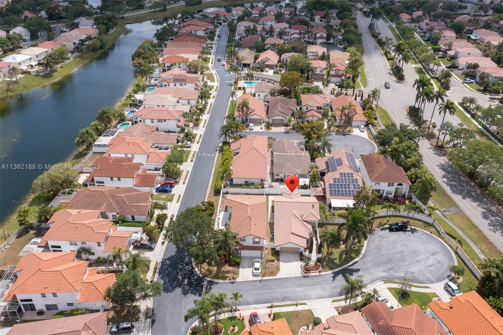 HOLIDAY SPRINGS EAST - Residential