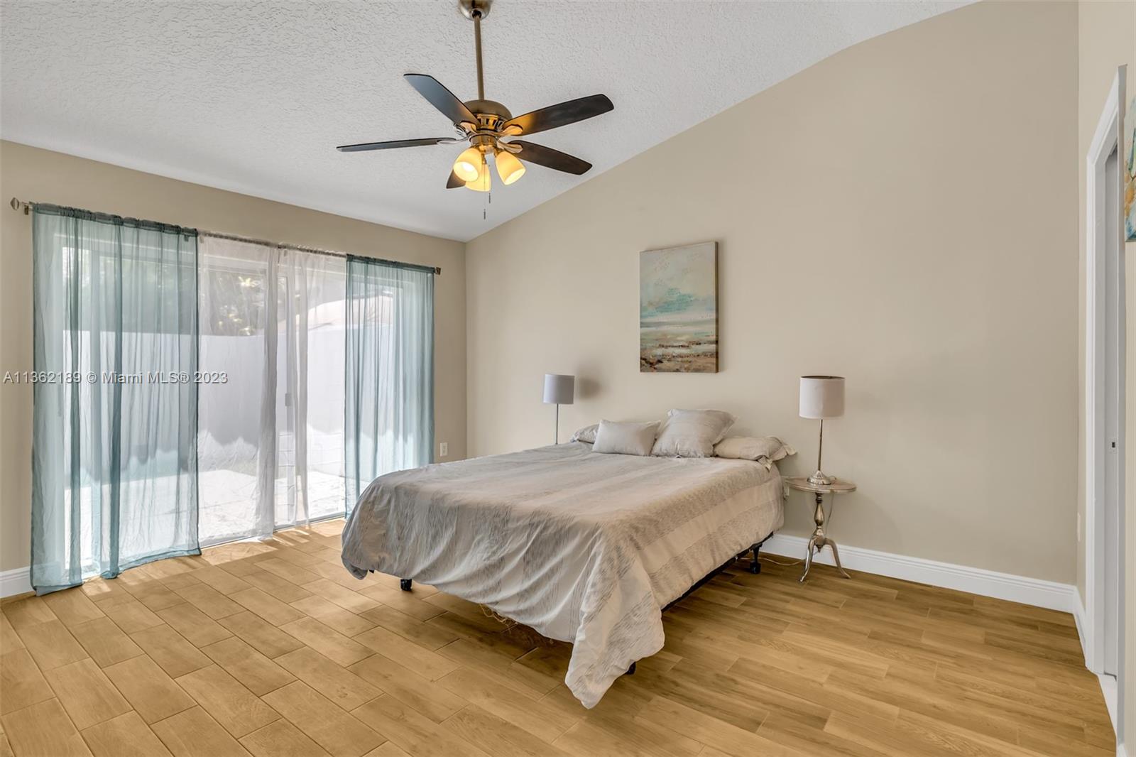 HOLIDAY SPRINGS EAST - Residential