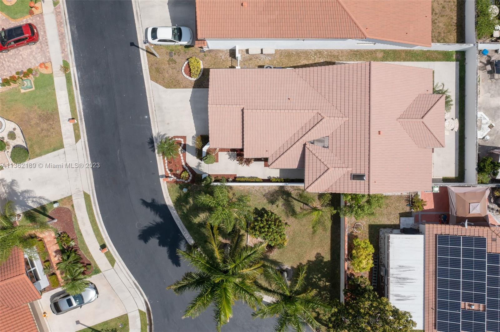 HOLIDAY SPRINGS EAST - Residential