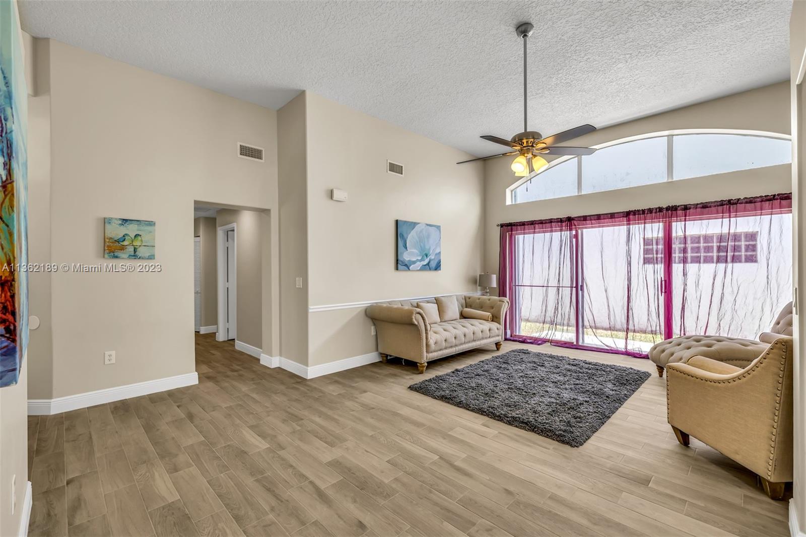 HOLIDAY SPRINGS EAST - Residential