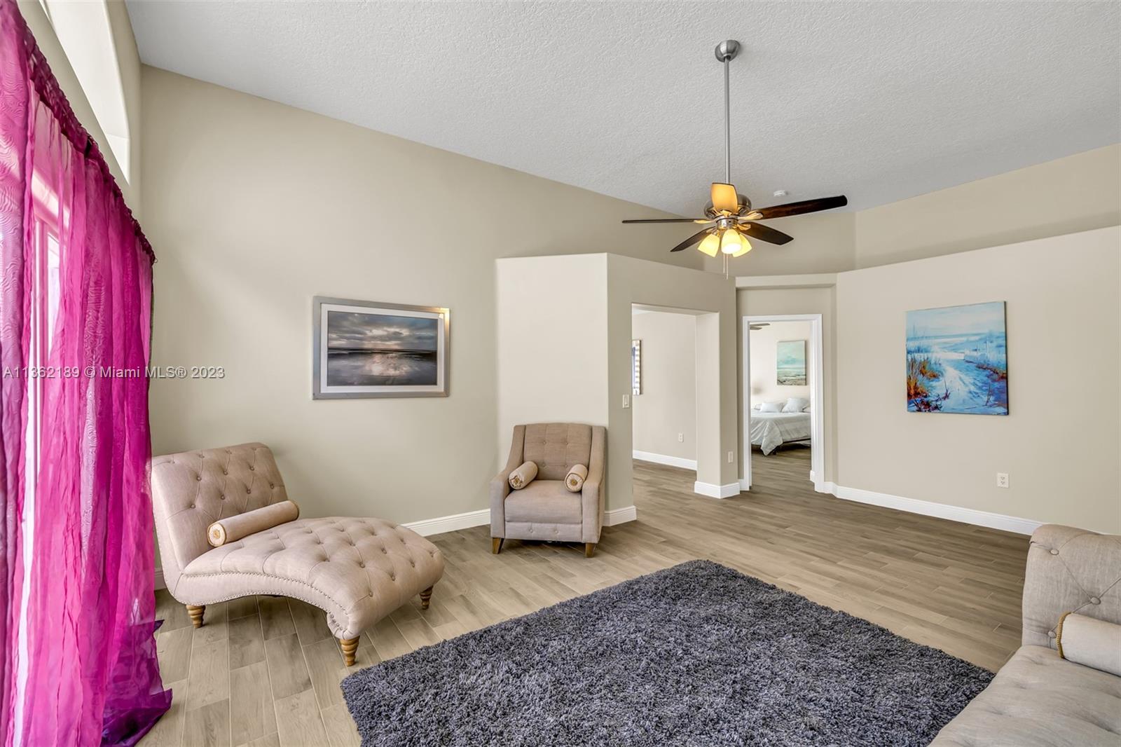 HOLIDAY SPRINGS EAST - Residential