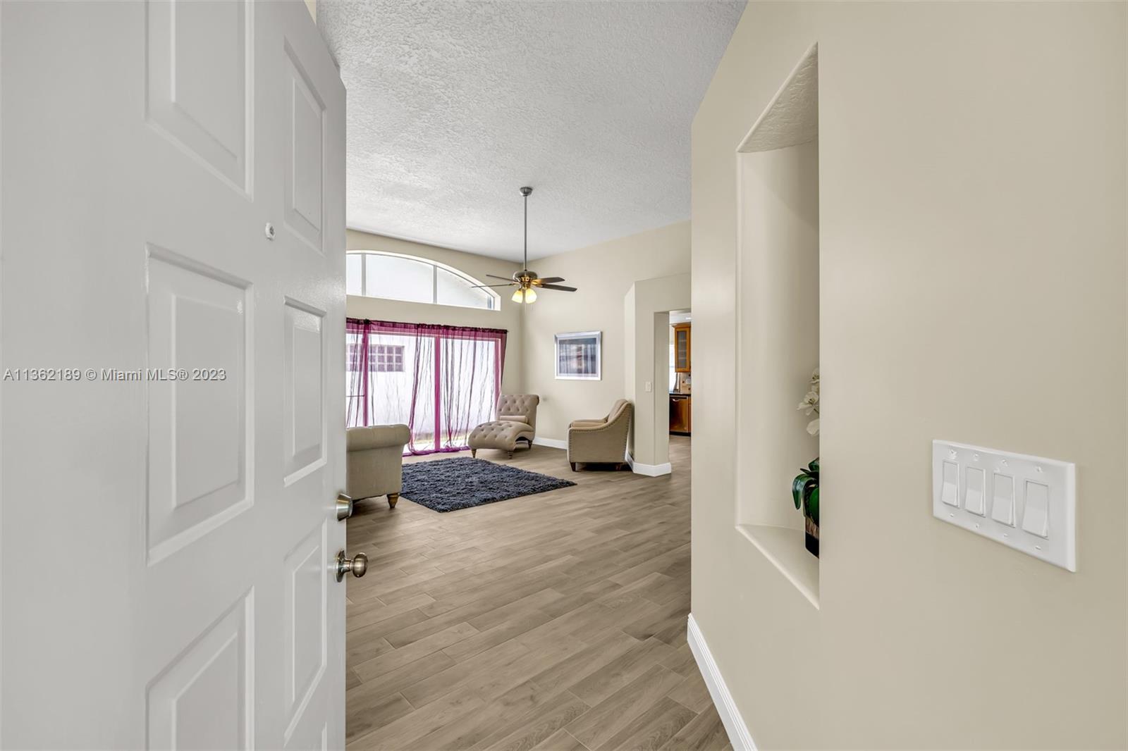 HOLIDAY SPRINGS EAST - Residential