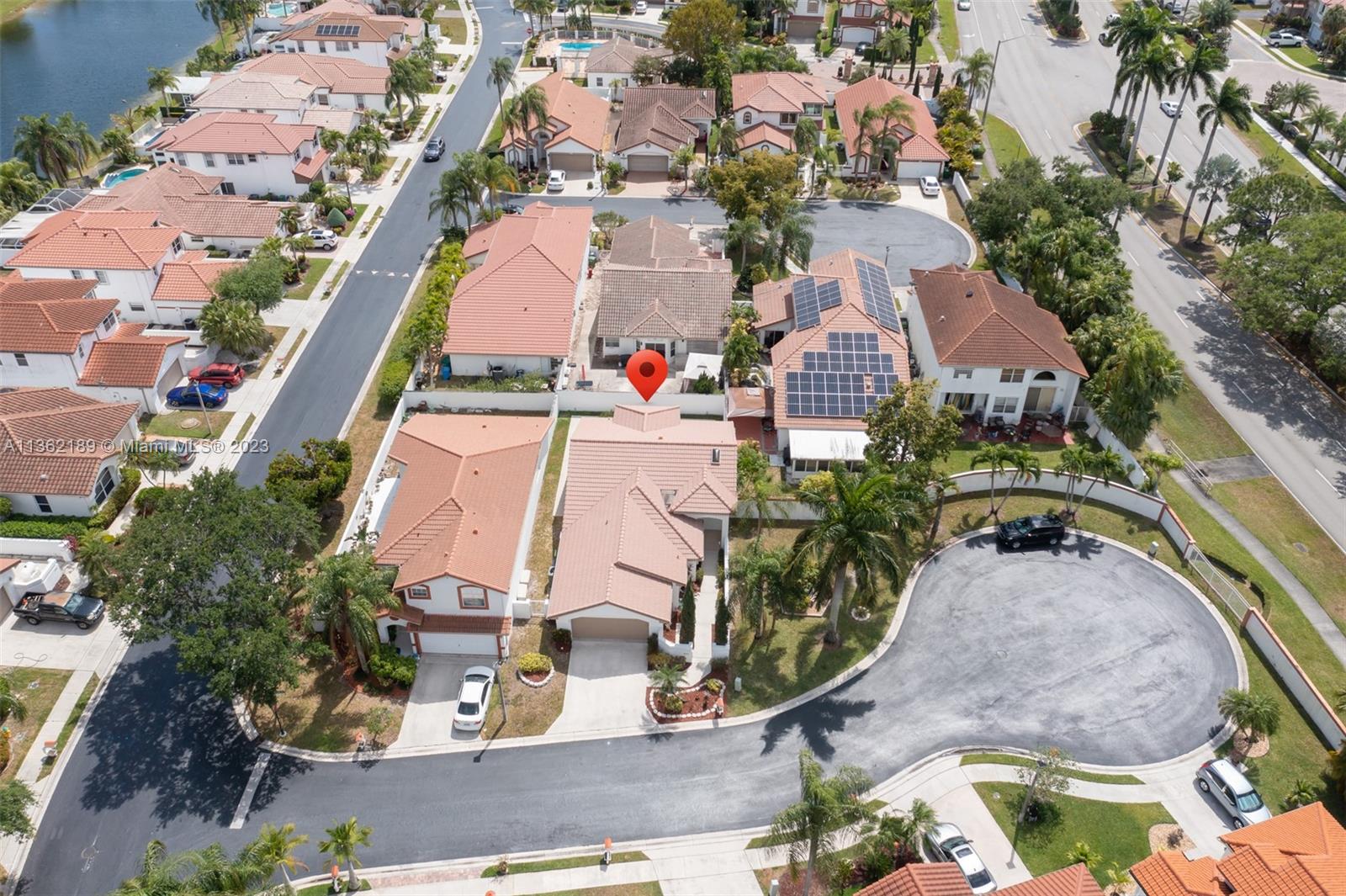 HOLIDAY SPRINGS EAST - Residential