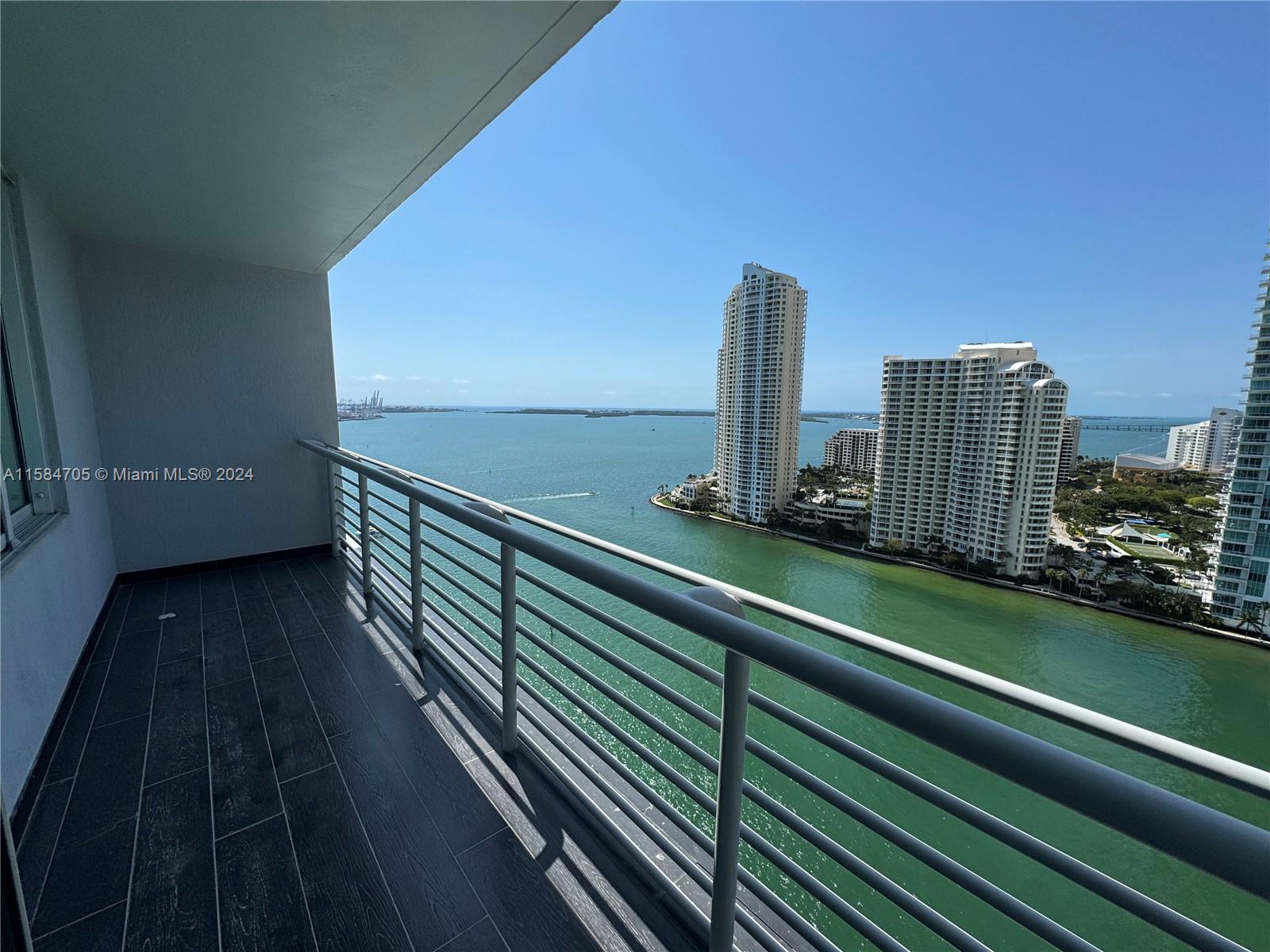 335 S Biscayne Blvd 2403, Miami, Broward County, Florida - 1 Bedrooms  
1 Bathrooms - 