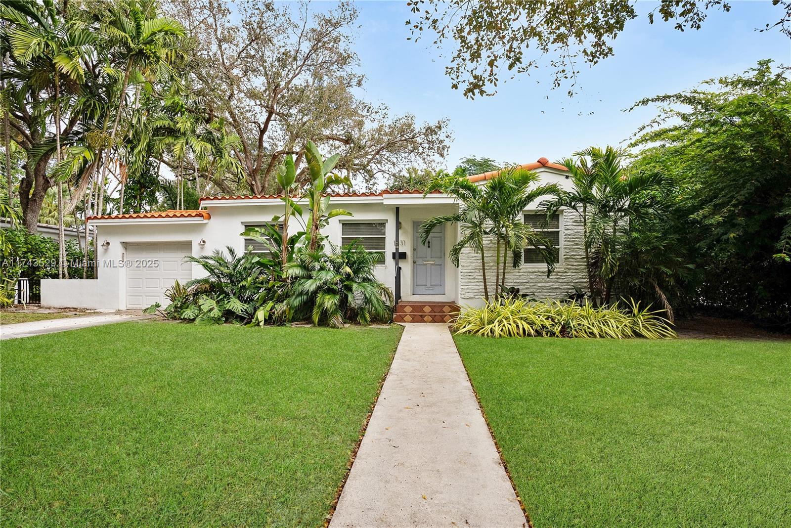 Property for Sale at 1231 Tangier St, Coral Gables, Broward County, Florida - Bedrooms: 2 
Bathrooms: 1  - $1,095,000
