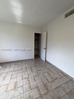 HAILEAH 7TH ADDN - Residential Lease