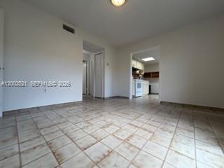 HAILEAH 7TH ADDN - Residential Lease