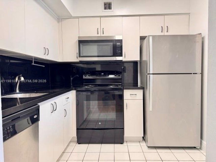 Enjoy a resort-style living in this Spacious one -bedroom / two bathroom apartment. Ideally located near Aventura Mall and Sunny Isles Beach. The amenities include pool, jacuzzi, sauna, fitness center, 24-hour valet parking, and on-site security. Water, internet and basic cable is included. Association requires a minimum credit score of 650.