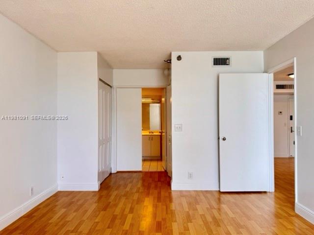 PARC CENTRAL AVENTURA SOU - Residential Lease