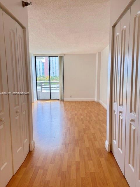 PARC CENTRAL AVENTURA SOU - Residential Lease