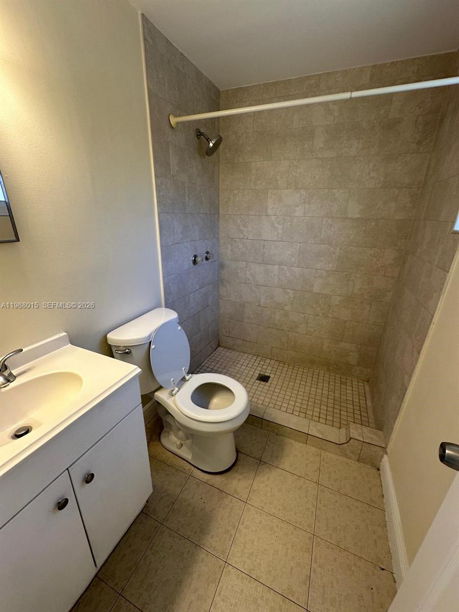 LITTLE RIVER GARDENS - Residential Lease