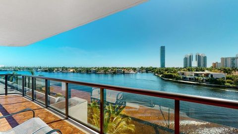 Condominium in Aventura FL 19667 Turnberry Way.jpg