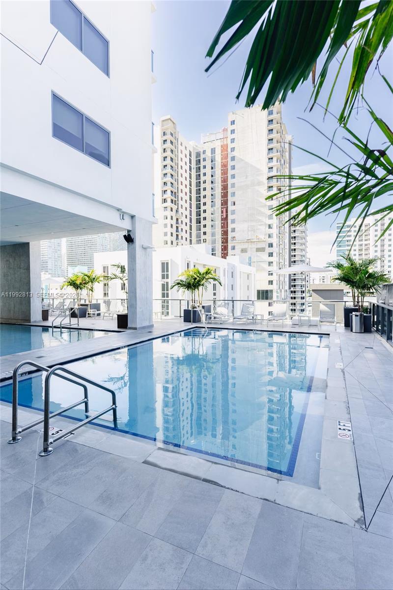 SMART BRICKELL - Residential