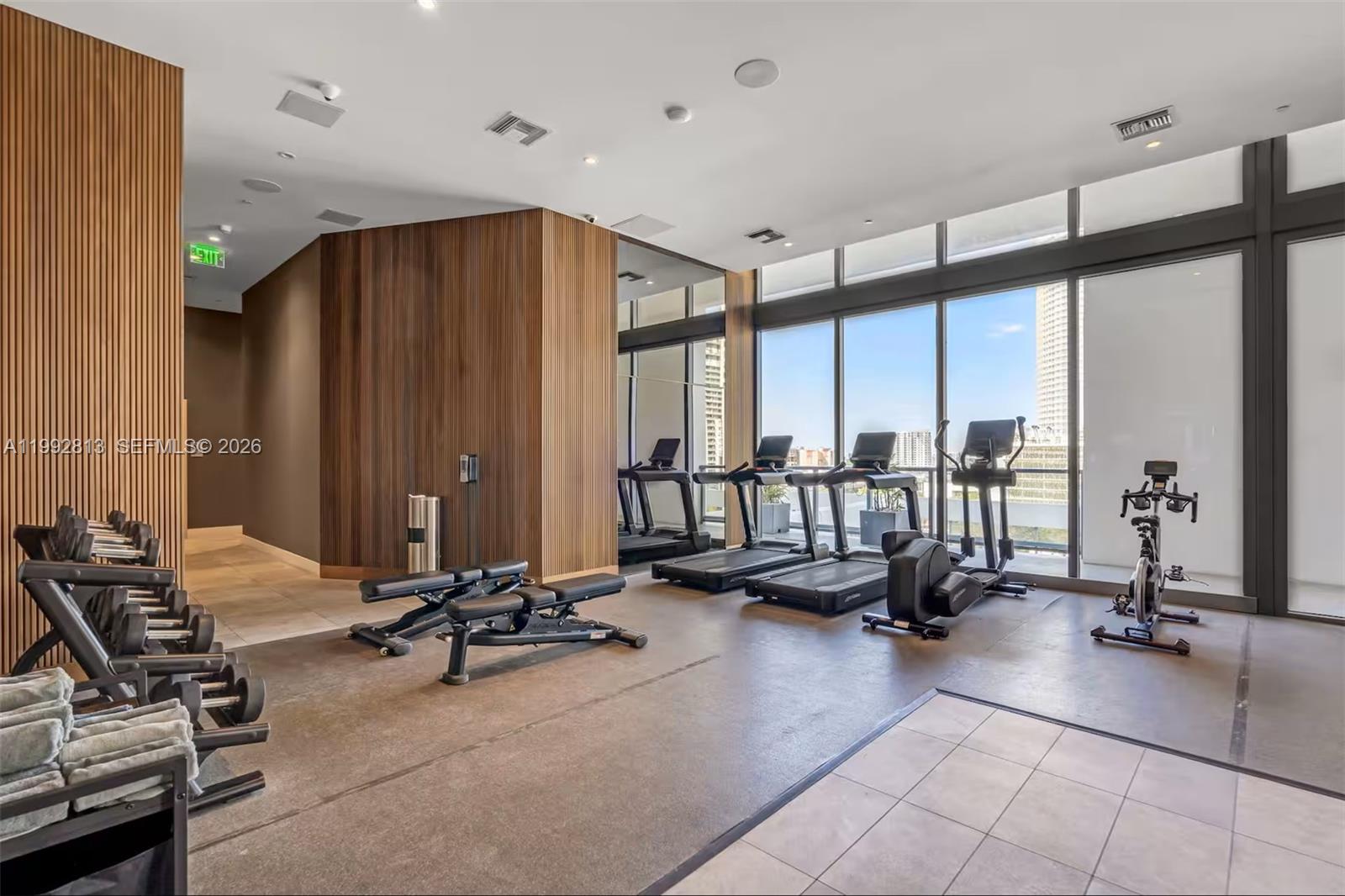 SMART BRICKELL - Residential