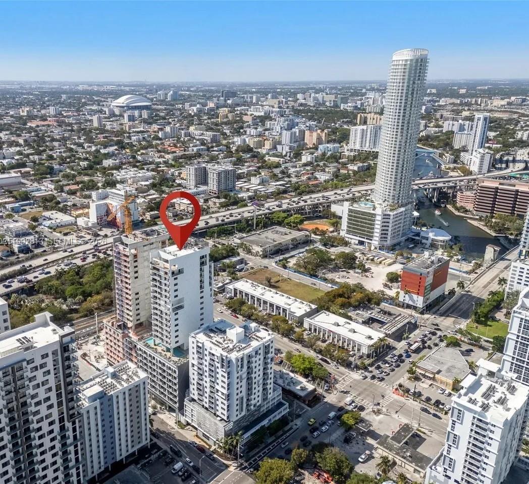 SMART BRICKELL - Residential