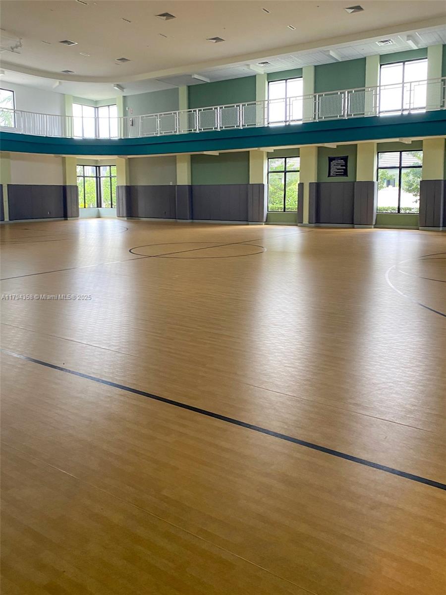 DOWNTOWN SOUTH DORAL - Residential