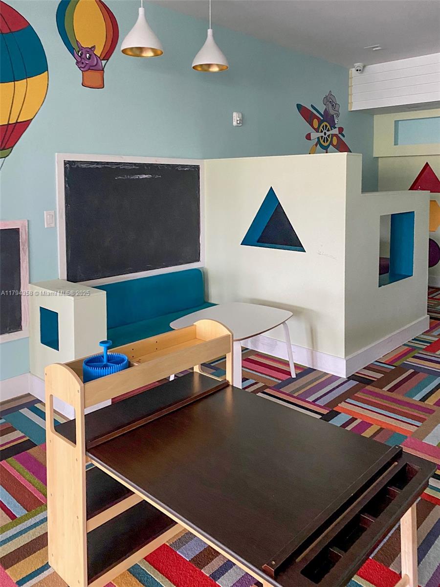 DOWNTOWN SOUTH DORAL - Residential