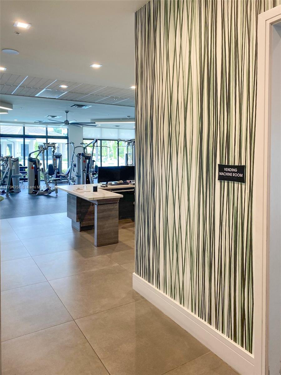 DOWNTOWN SOUTH DORAL - Residential