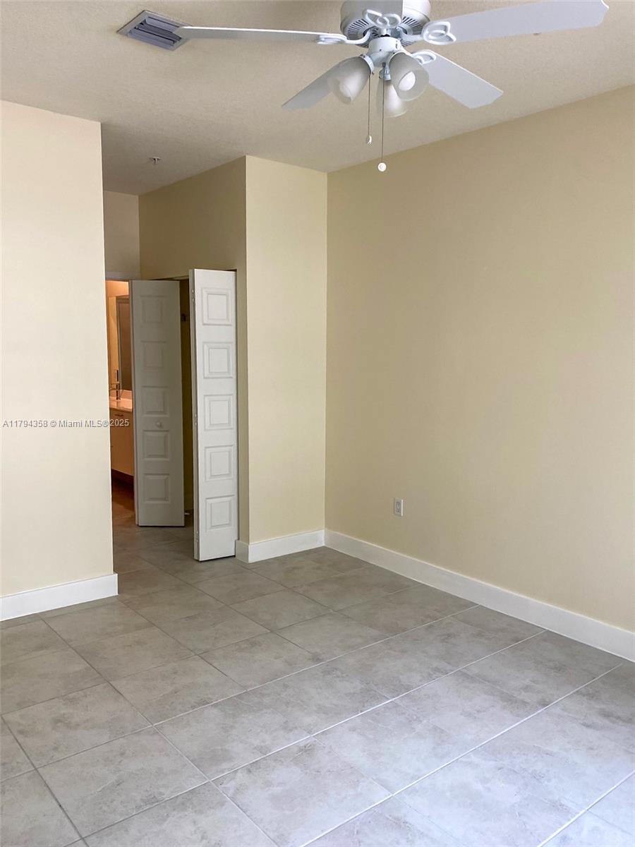 DOWNTOWN SOUTH DORAL - Residential