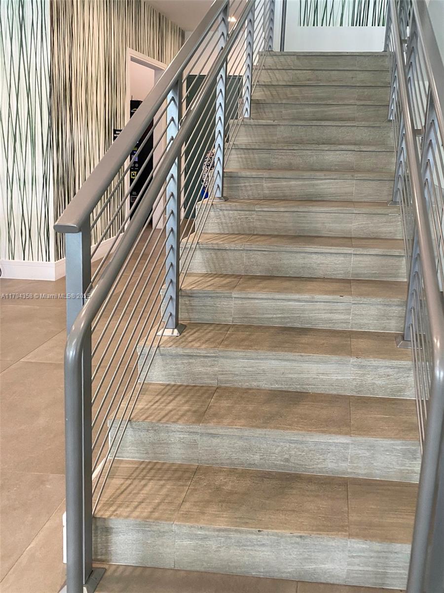 DOWNTOWN SOUTH DORAL - Residential