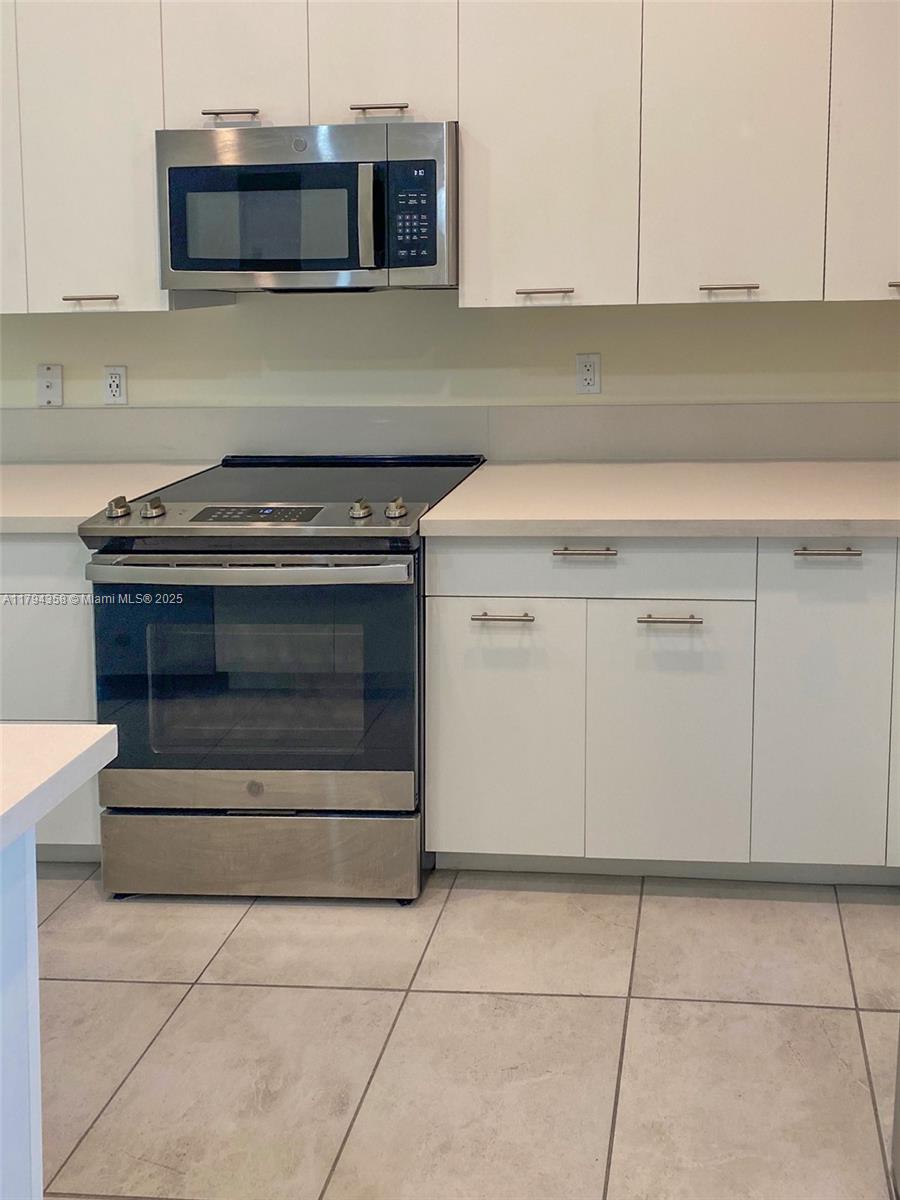 8301 NW 41st St B107