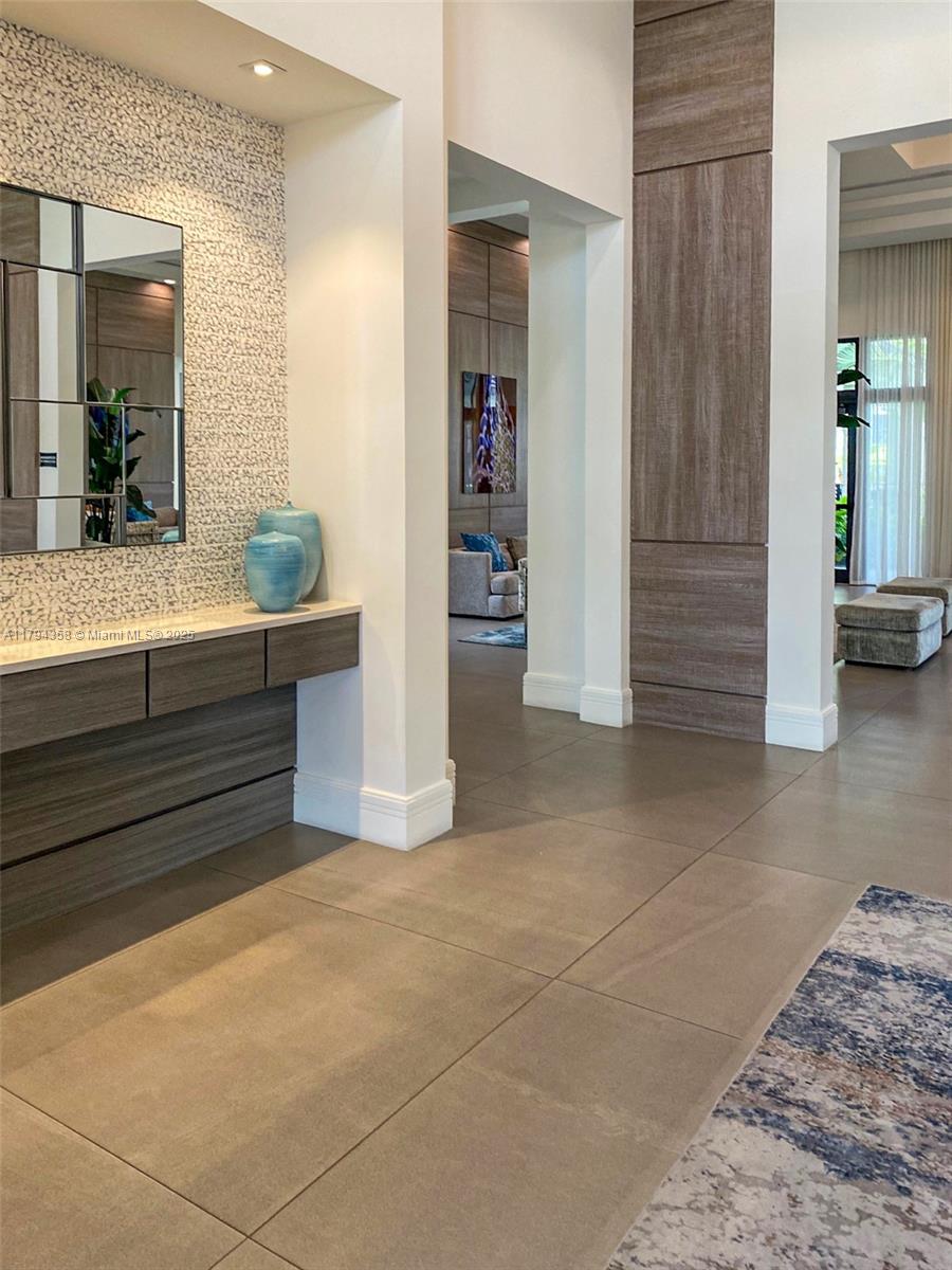 DOWNTOWN SOUTH DORAL - Residential