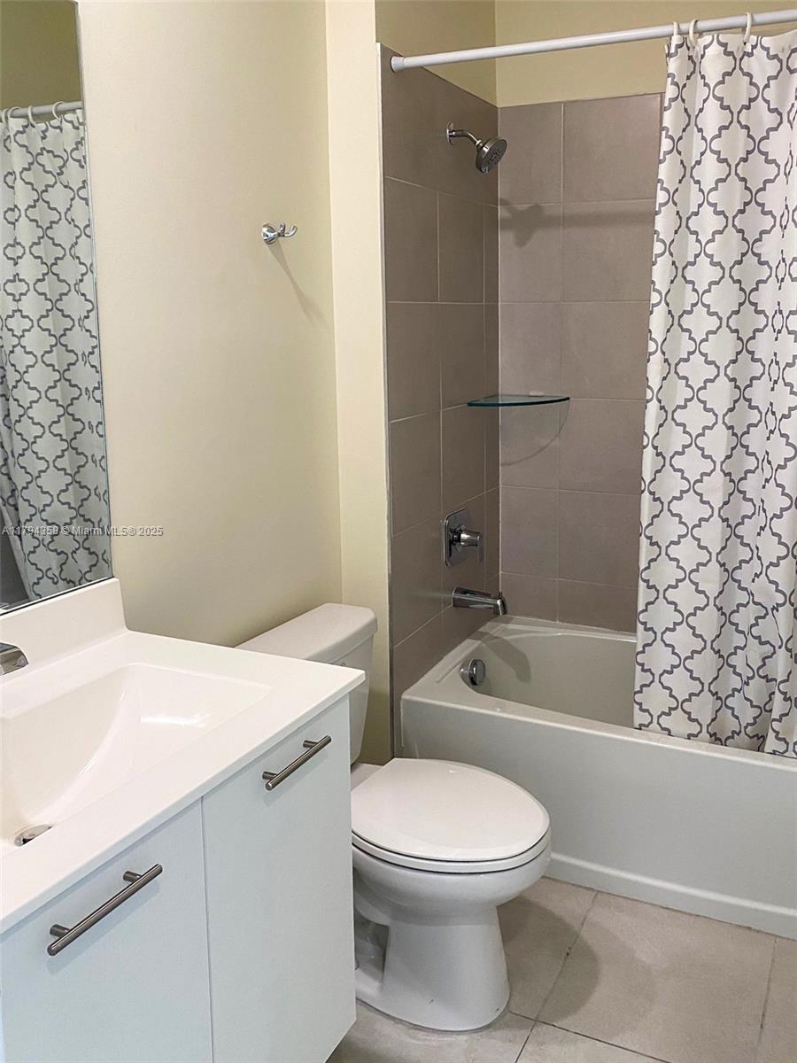 DOWNTOWN SOUTH DORAL - Residential