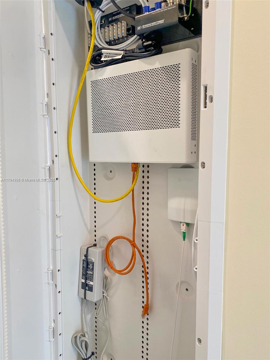 DOWNTOWN SOUTH DORAL - Residential