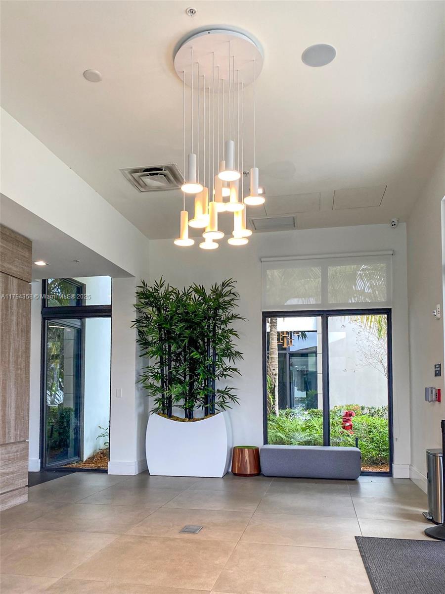 DOWNTOWN SOUTH DORAL - Residential