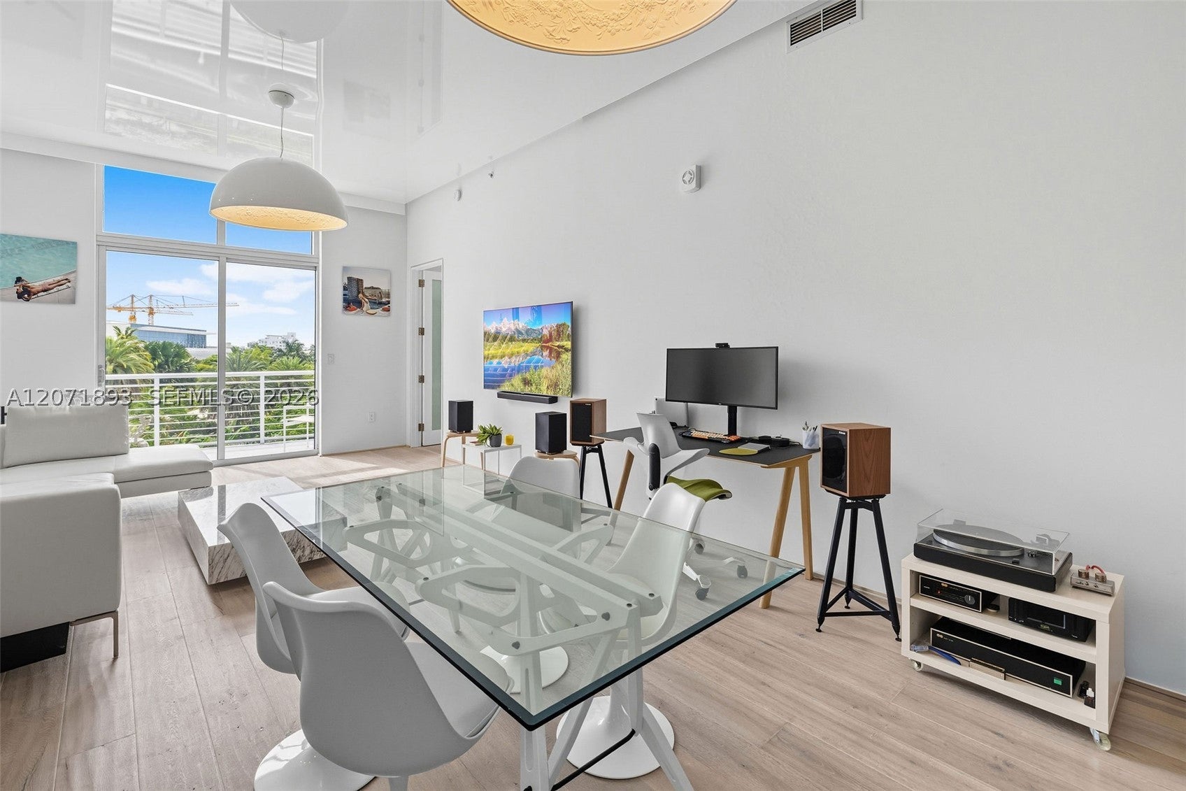 2001 Meridian Ave 518