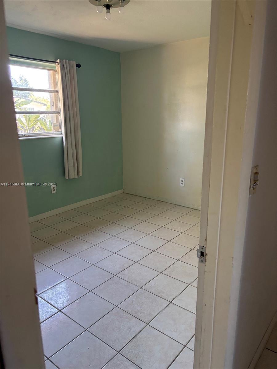 HIGHLAND MANOR SEC 6 - Residential