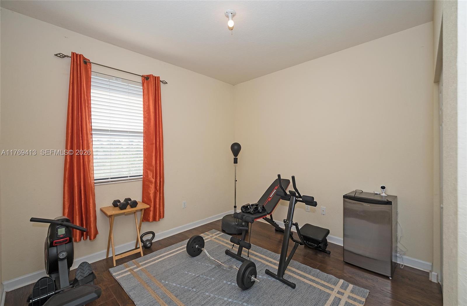 BAYWINDS OF GALAPAGOS - Residential