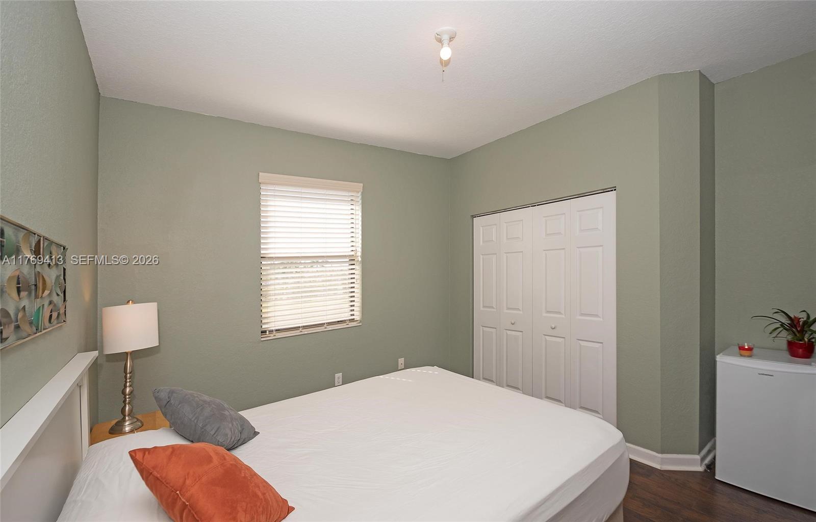 BAYWINDS OF GALAPAGOS - Residential