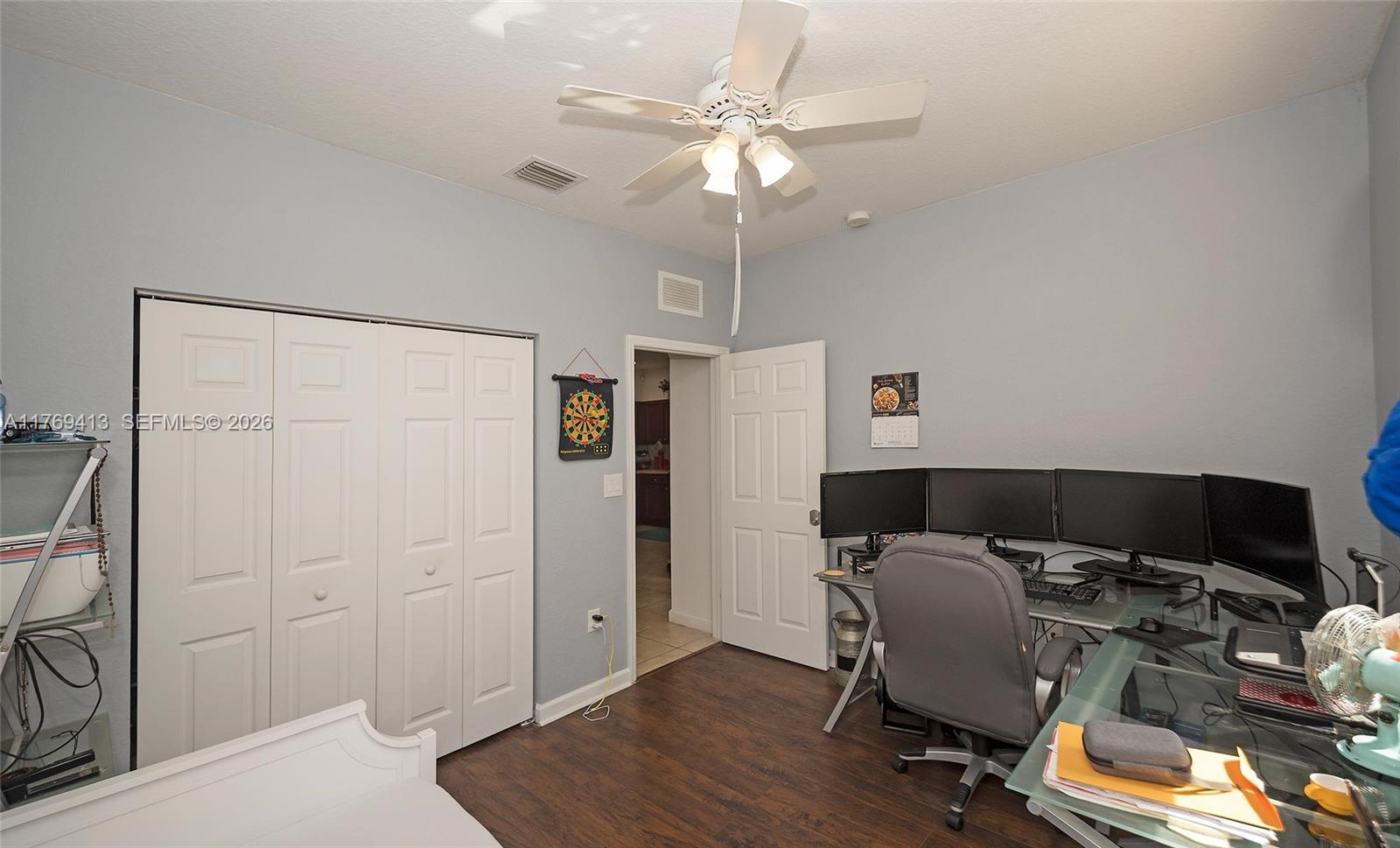 BAYWINDS OF GALAPAGOS - Residential