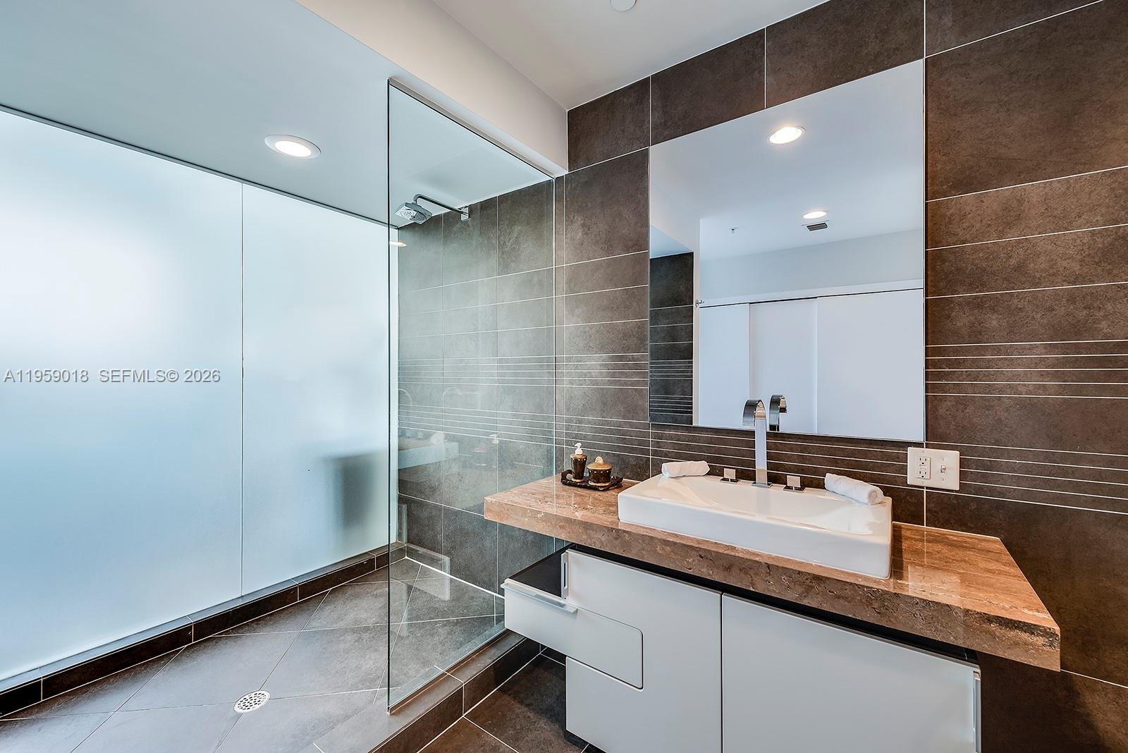 ARTEPARK SOUTH CONDO - Residential