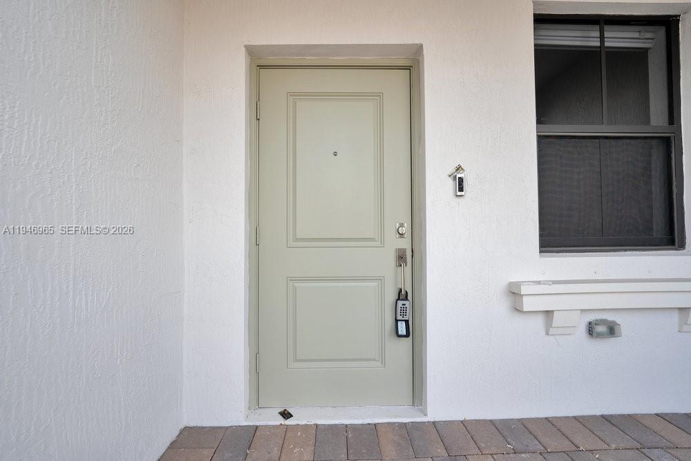 SILVER PALM RESIDENTIAL H - Residential Lease