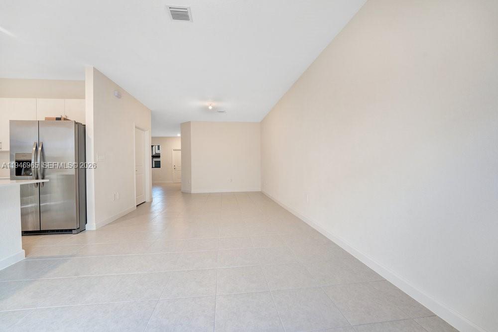 SILVER PALM RESIDENTIAL H - Residential Lease