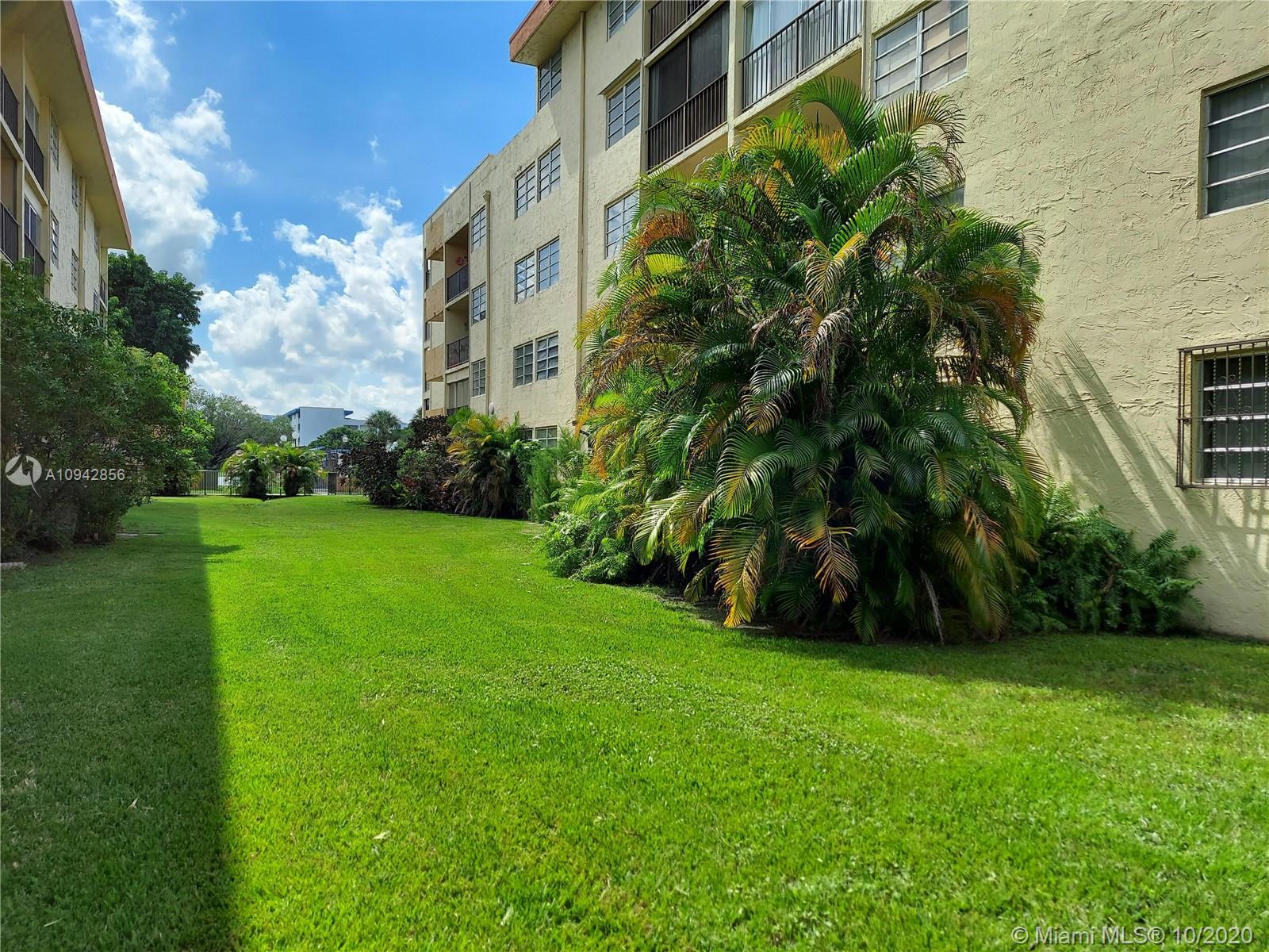 PINESIDE CONDO NO 1 - Residential