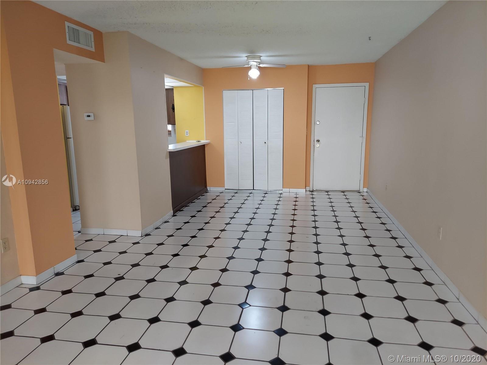 PINESIDE CONDO NO 1 - Residential