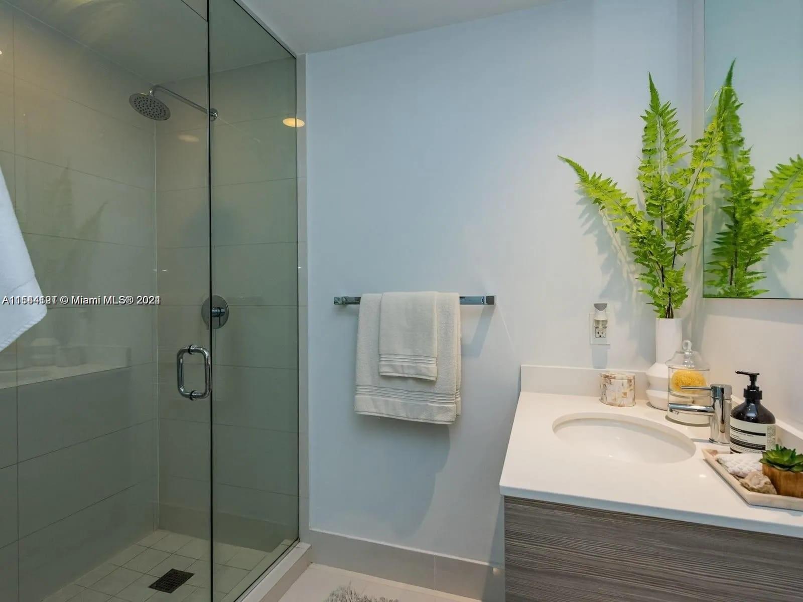 3401 MIDTOWN CONDO - Residential Lease
