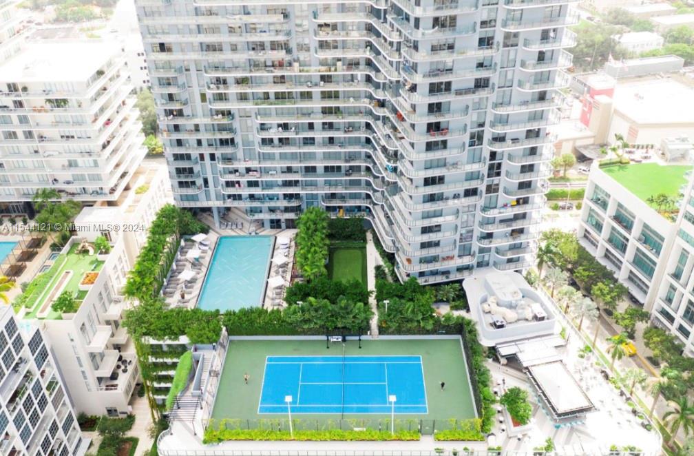 3401 MIDTOWN CONDO - Residential Lease