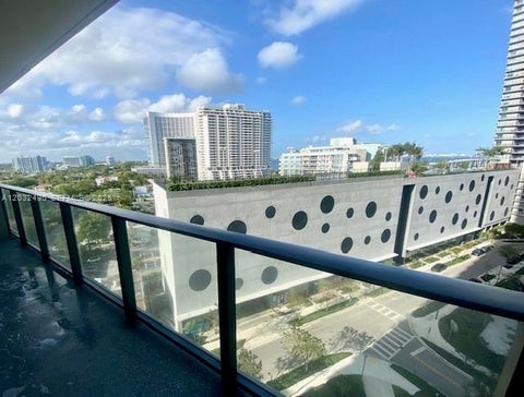Tiny photo for 501 NE 31st St #802, Miami, FL 33137 (MLS # A12032495)