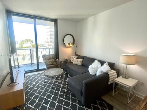Tiny photo for 501 NE 31st St #802, Miami, FL 33137 (MLS # A12032495)