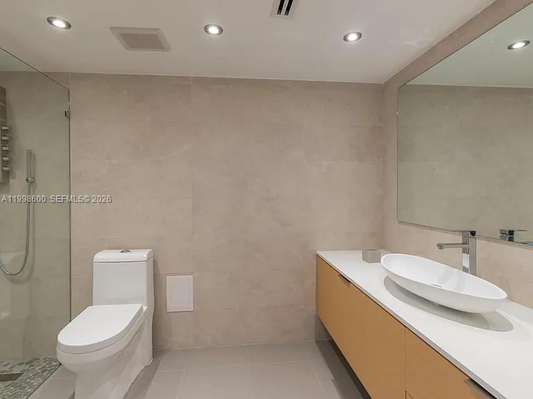 CRICKET CLUB CONDO - Residential Lease