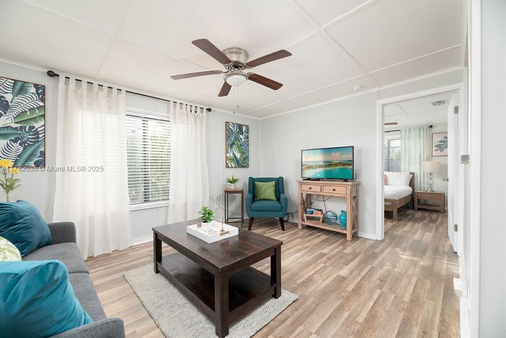 RIVERSIDE ADD AMEN PLAT - Residential Lease
