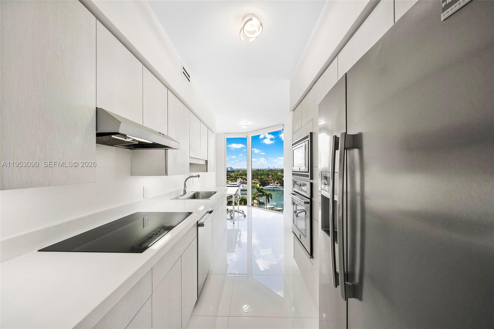 BLUE DIAMOND CONDO - Residential