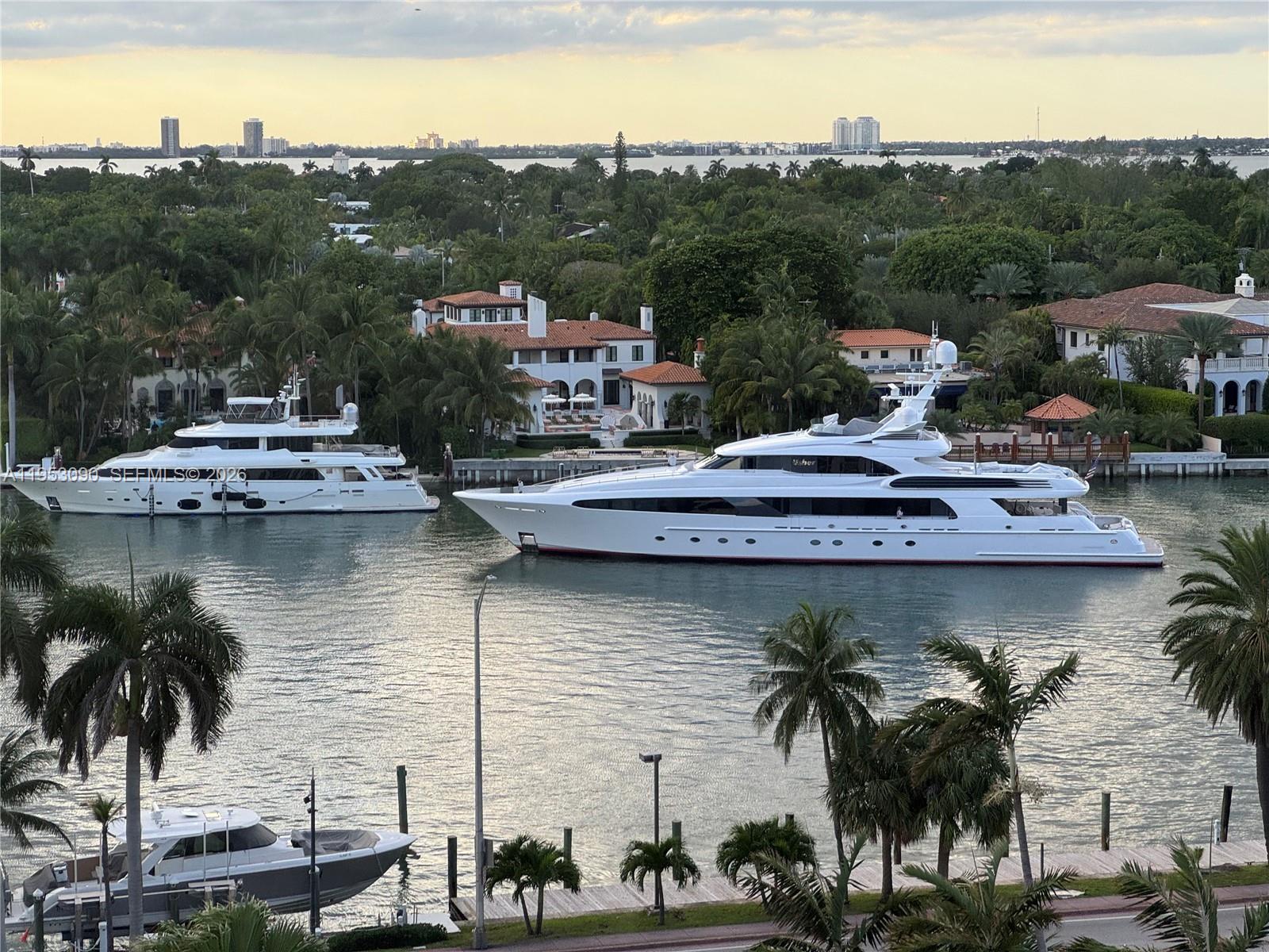 BLUE DIAMOND CONDO - Residential