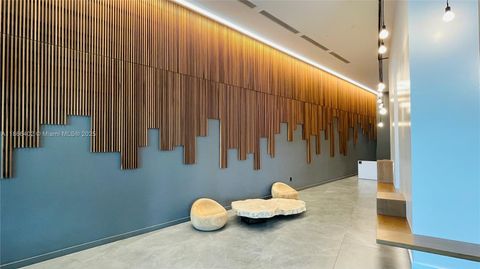 350 S Miami Ave 2611 Miami FL 33130