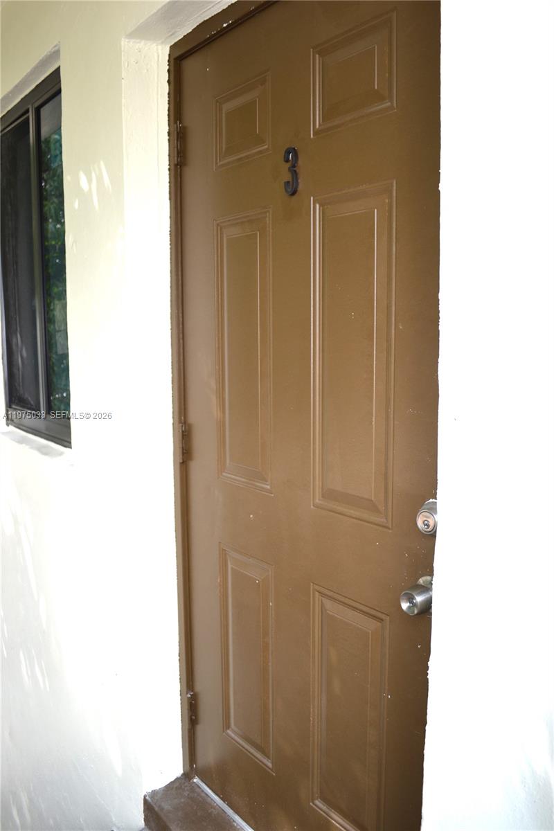 LAWRENCE ESTATE LAND CO - Residential Lease