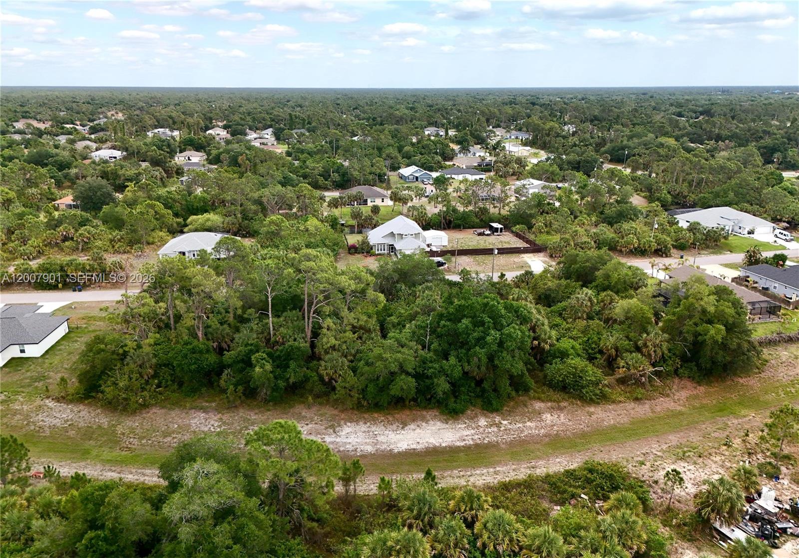 PORT CHARLOTTE - Land